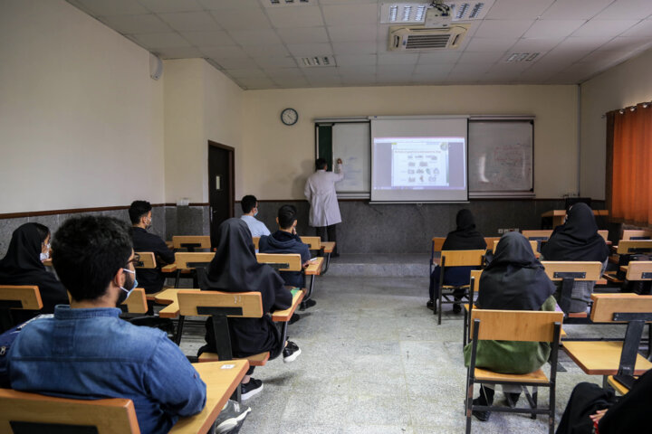 بیش از ۲ هزار دانشجو در خوابگاه‌های دانشگاه شهید باهنر کرمان اسکان یافتند