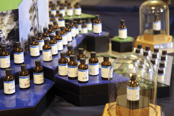 محققان ایرانی معطل غربیها نماندند / عبور از تحریم با خودکفایی در رادیو داروها 2