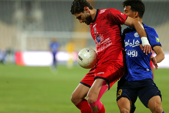 حقیقی کار دست فرهاد داد؛ استقلال هم به سرنوشت پرسپولیس دچار شد