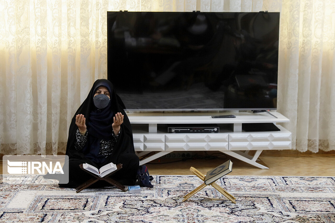 جزء خوانی قرآن در خانه