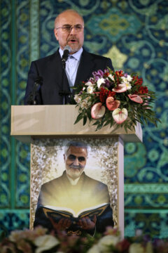 محمد باقر قالیباف رییس مجلس شورای اسلامی دربیست و نهمین نمایشگاه بین‌المللی قرآن