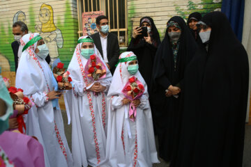 Iran-Ramadan 2023 : célébrations pour le début du jeûne des jeunes filles et garçons 