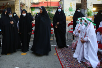 Iran-Ramadan 2023 : célébrations pour le début du jeûne des jeunes filles et garçons 