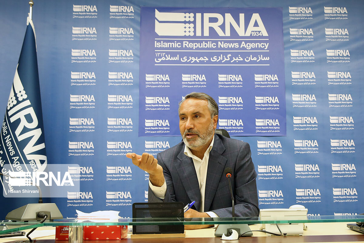 فساد در یارانه مصالح ساختمانی/جراحی اقتصادی ضروری است/رییسی فرماندهی ساخت مسکن را به عهده بگیرد  فساد در یارانه مصالح ساختمانی/جراحی اقتصادی ضروری است/رییسی فرماندهی ساخت مسکن را به عهده بگیرد