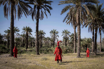 تمرین تعزیه در بخش احمدی شهرستان حاجی آباد استان هرمزگان