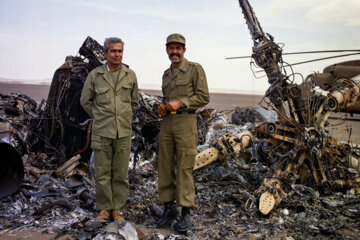 بقایای هواپیماها و سربازان آمریکایی نابود شده در طبس