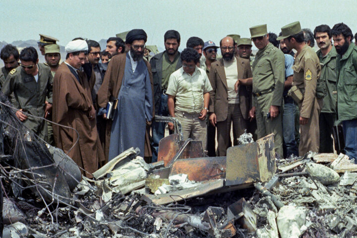 شکست پنجه عقاب در صحرای طبس