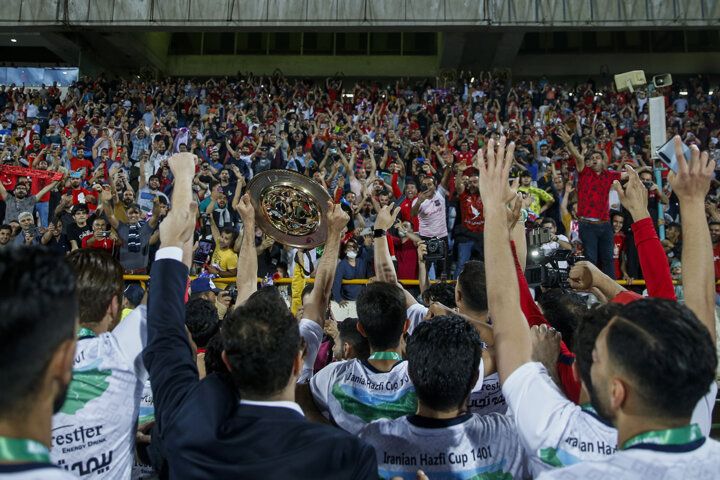 شمارش معکوس برای فرار نساجی از خانهبهدوشی