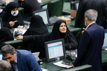 نمایندگان در جلسه علنی مجلس شورای اسلامی ۱۱ اردیبهشت ۱۴۰۱، طرح دو فوریتی شفافیت قوای سه‌گانه و دستگاه‌های اجرایی و سایر نهادها، طرح توسعه و مانع زدایی از صنعت برق کشور، طرح جهش تولید دانش بنیان و طرح اصلاح قانون تشکیلات وآیین دادرسی دیوان عدالت اداری بررسی کردند