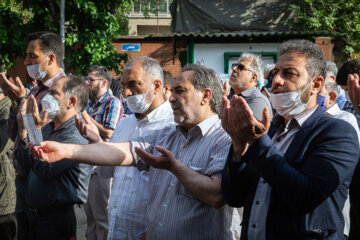 نماز عید فطر در اطراف دانشگاه تهران