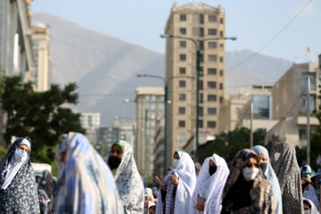 اقامه نماز عید فطر در میدان شهید طهرانی مقدم