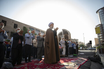 اقامه نماز عید فطر در مسجد لولاگر