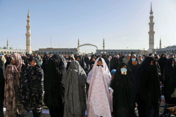 اقامه نماز عید فطر- مسجد جمکران