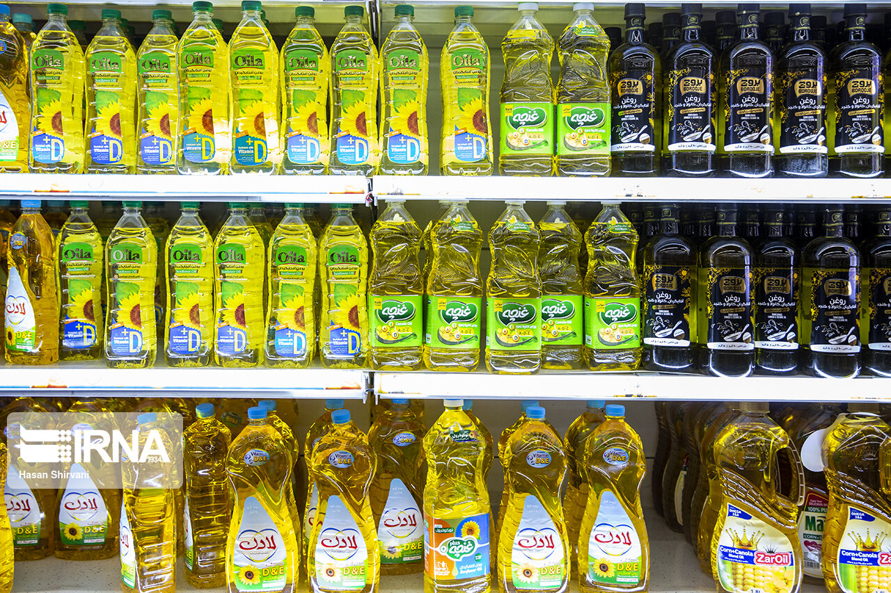۲۲۰ تن روغن در استان بوشهر توزیع شد ۲۲۰ تن روغن در استان بوشهر توزیع شد