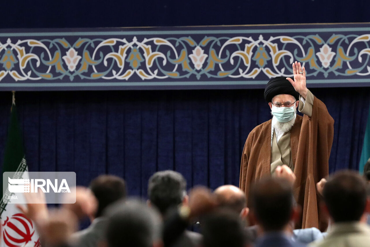 Aytollah Khamenei empfängt Arbeiter aus dem ganzen Iran