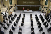ایرانی سپریم لیڈر کی ملک بھر کے بعض اساتذہ اور معلمین کے ساتھ ملاقات کے مناظر
