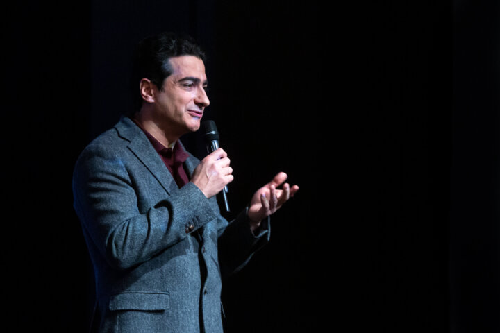 «سرمستم» همایون شجریان و «جام محبت» علیرضا افتخاری را در شب یلدا بشنویم