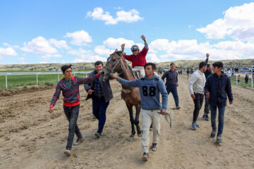 کورس بهاره در روستای باغلق راز جرگلان