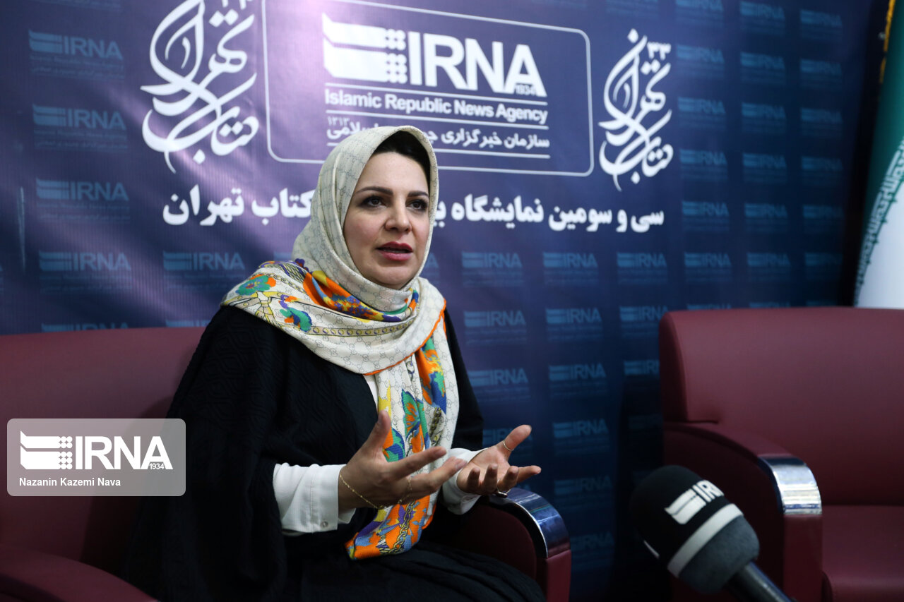 سوگل مشایخی آرزو دارد کدام کتاب را به همه جوانان هدیه دهد؟ «امیدوارم کتابباز بازگردد»