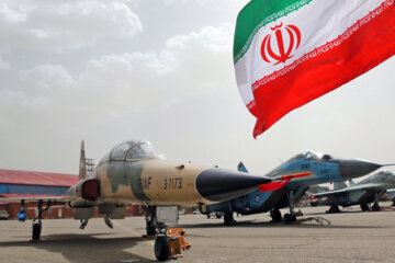 بازدید فرمانده نیروی هوایی ارتش از پایگاه شهید فکوری