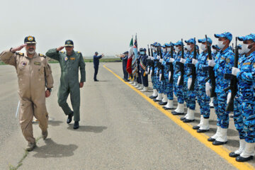 بازدید فرمانده نیروی هوایی ارتش از پایگاه شهید فکوری