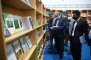 بازدید وزیر کشور از نمایشگاه کتاب؛ وحیدی: با کتاب‌های مفید مواجه شدم 