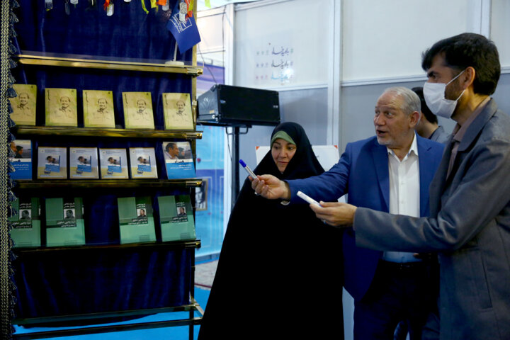 سرهنگی: ادبیات دفاع مقدس، قیمت تمام شده جنگ را نشان میدهد 5