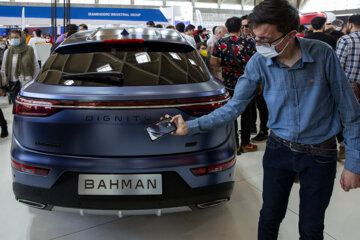 Le quatrième Salon international de l'auto de Téhéran