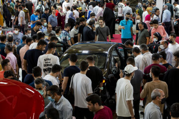 Le quatrième Salon international de l'auto de Téhéran