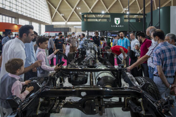 Le quatrième Salon international de l'auto de Téhéran