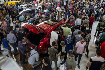 Le quatrième Salon international de l'auto de Téhéran