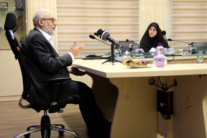 آمریکاییها نفتمان را دست دوم میخرند / سیاست خارجی دولت شایسته جمهوری اسلامی است / تصحیح خطاهای گذشته در دولت سیزدهم 4