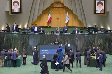 Celebradas las elecciones para elegir el presidente del Parlamento iraní
