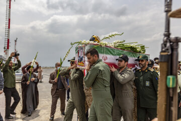 استقبال از پیکر شهید خلبان محمد جواد بای در گرگان