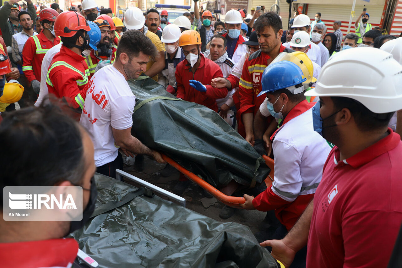نهمین روز حادثه متروپل/ جان باختن ۳۵ نفر و دسترسی به طبقه زیرزمین  نهمین روز حادثه متروپل/ جان باختن ۳۵ نفر و دسترسی به طبقه زیرزمین