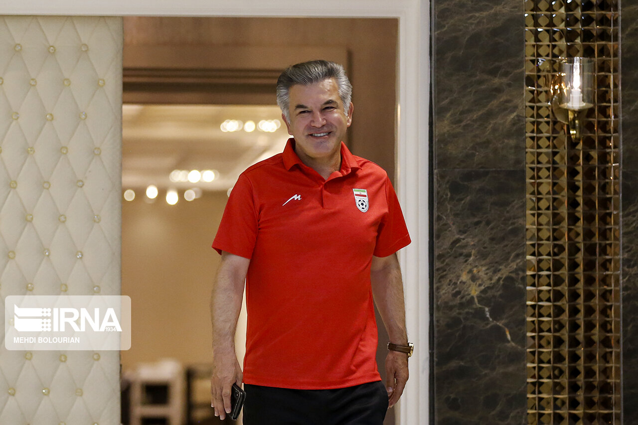 تکذیب استعفای استیلی؛‌ مدیر تیم‌ ملی فوتبال به فعالیت خود ادامه می‌دهد
