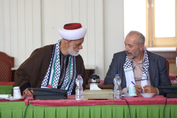 Un groupe de représentants palestiniens rencontrent Amirabdollahian à Téhéran 