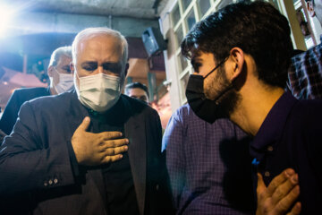 «محمدجواد ظریف» وزیر سابق امور خارجه در مراسم وداع با پیکر حجت الاسلام دعایی