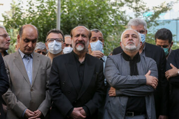 «محمد جواد ظریف» وزیر سابق امور خارجه در مراسم تشییع پیکر حجت الاسلام دعایی