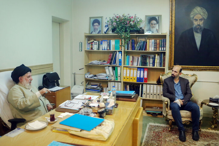 برج عاج نشینی با فدایی مردم بودن یک رئیسجمهور خیلی فرق دارد / دولت سیزدهم امید ایجاد کرد 5