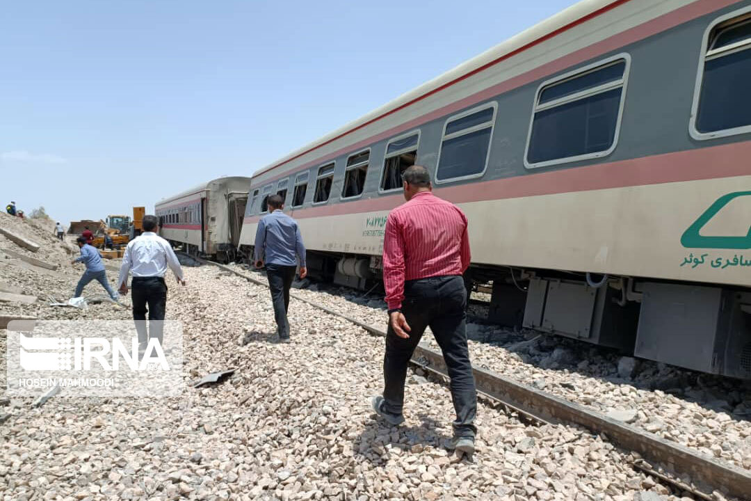 ریل‌گذاری در محل وقوع حادثه قطار در طبس آغاز شد