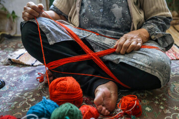 Iran : Tapis Kilim fait main, l’art des femmes de la région de Bouine-Zahra au centre 