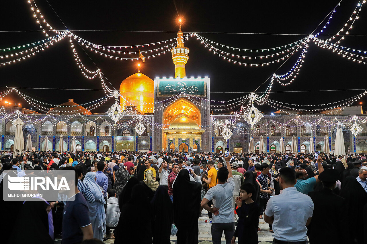 مشهد همگام با عید غدیر غرق نور و شادی است