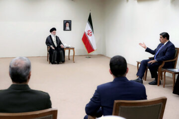 El Ayatolá Jamenei y el presidente Maduro se reúnen en Teherán