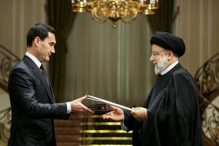 در نخستین سفر سردار بردی اُف پسر به تهران بخوانید