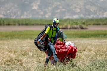 Marivan hospeda las competiciones de Aterrizaje de precisión en parapente 