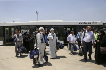Un groupe de pèlerins iraniens du Hajj envoyé en Arabie saoudite