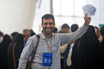 Un groupe de pèlerins iraniens du Hajj envoyé en Arabie saoudite