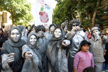 Inaugurado el 27º Festival Internacional de Teatro Infantil y Juvenil en Hamedán