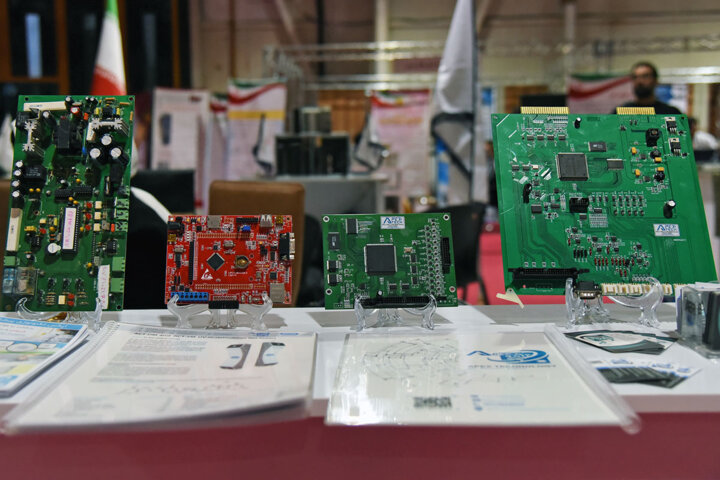 رایزنی وزارت علوم و امور خارجه برای تسهیل صادرات محصولات فناورانه